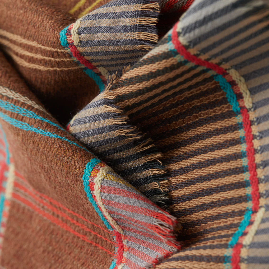 Dafne Wool/Cashmere Tippet Short Scarf - Image 5
