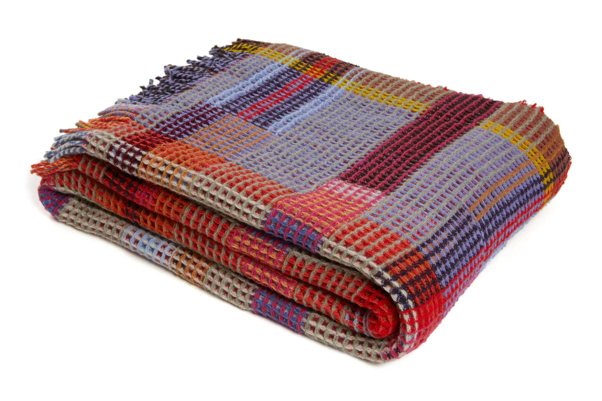 Dorothy Rose/Red HoneyComb Throws 100% Lambswool - Image 2
