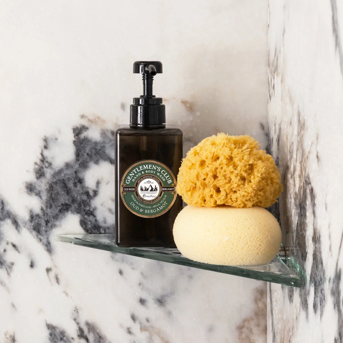 Gentlemen's Club Oud & Bergamot Luxury Hand And Body Wash - Image 2