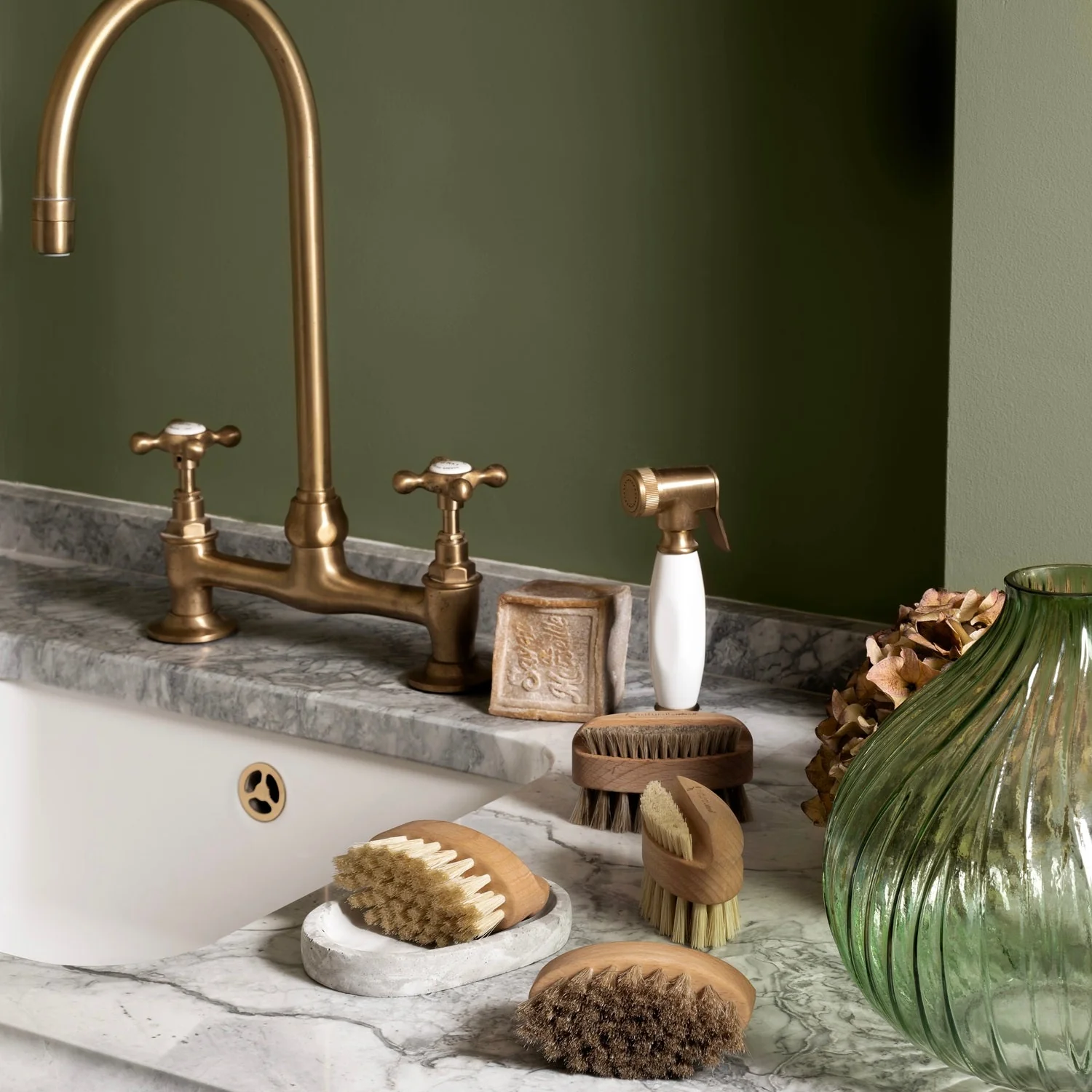 Beechwood Nail Brushes - Image 6