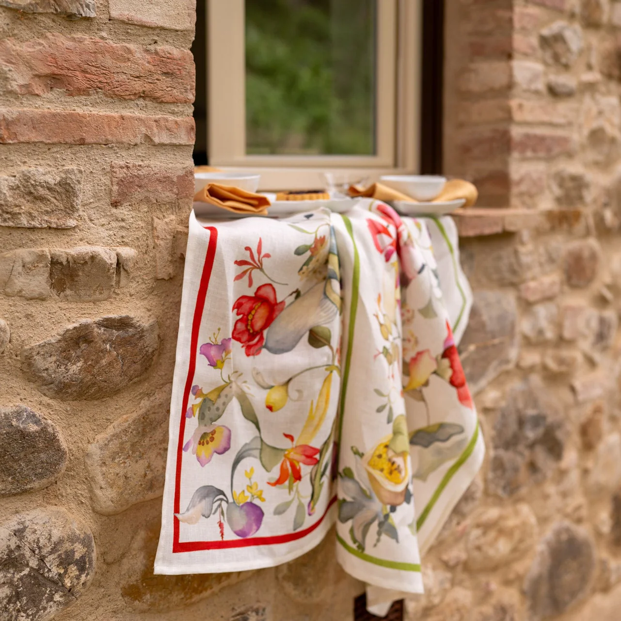 Onirica Linen Tea Towel - Image 2
