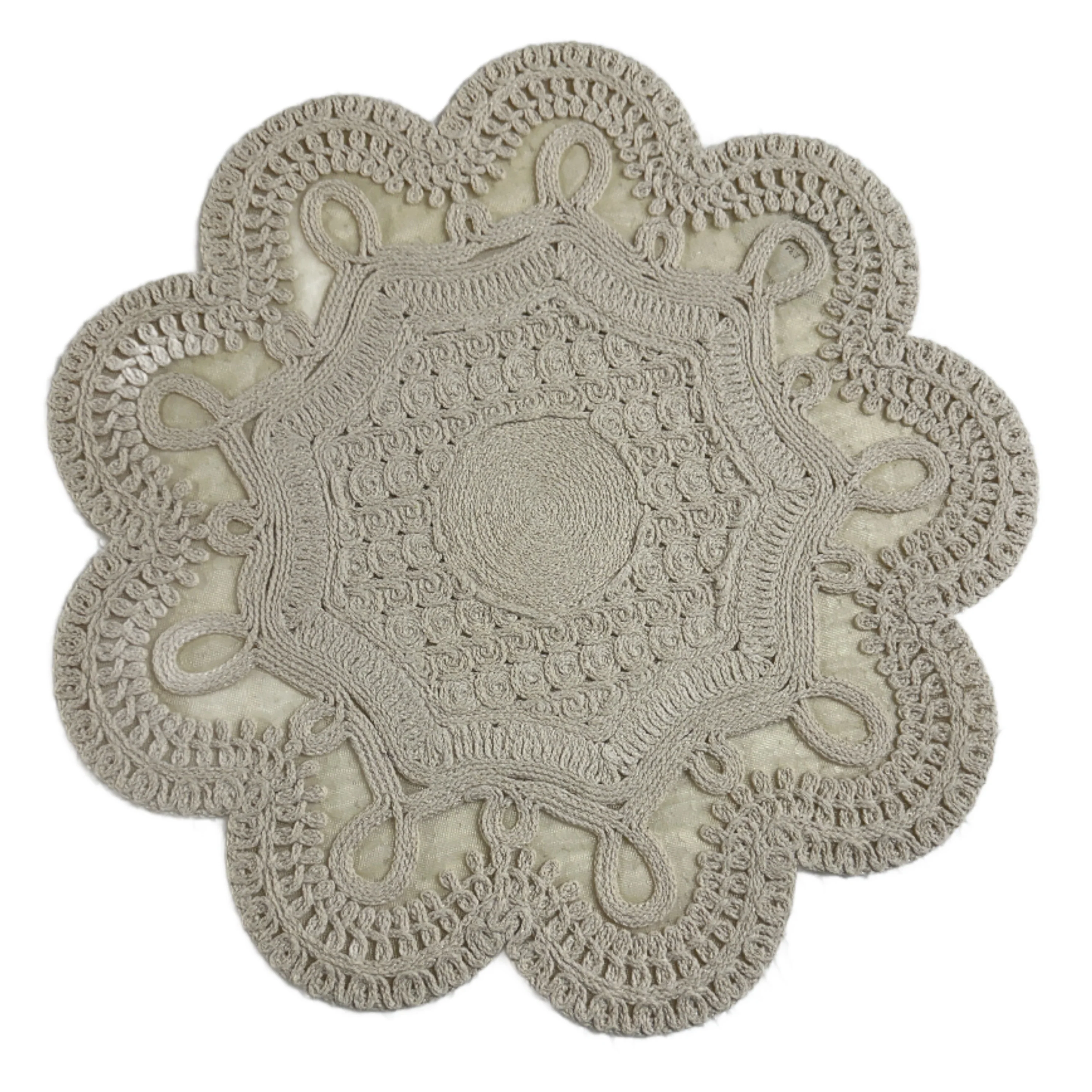 Nature Round Woven Placemats - Image 3