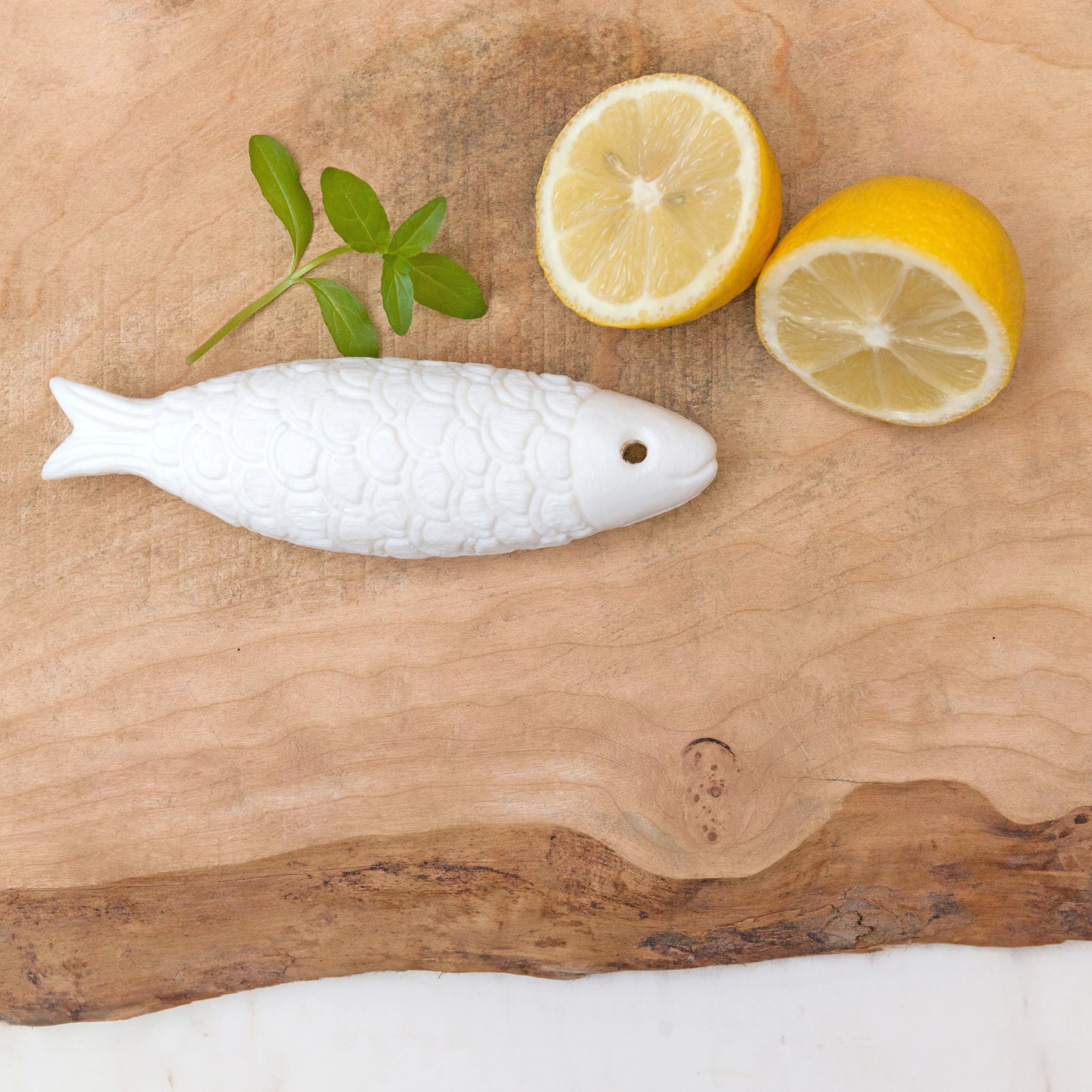 Sabonete Sardine Shaped Soap On A Rope - Image 11