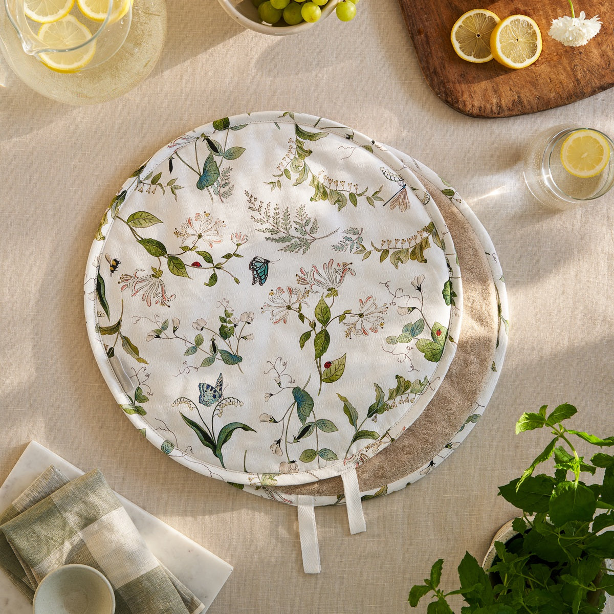 Sophie Allport Wild Floral Hob Cover - Image 2