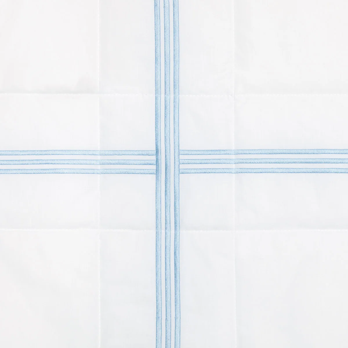 Tre Righe Bedspreads by Pratesi - Image 2