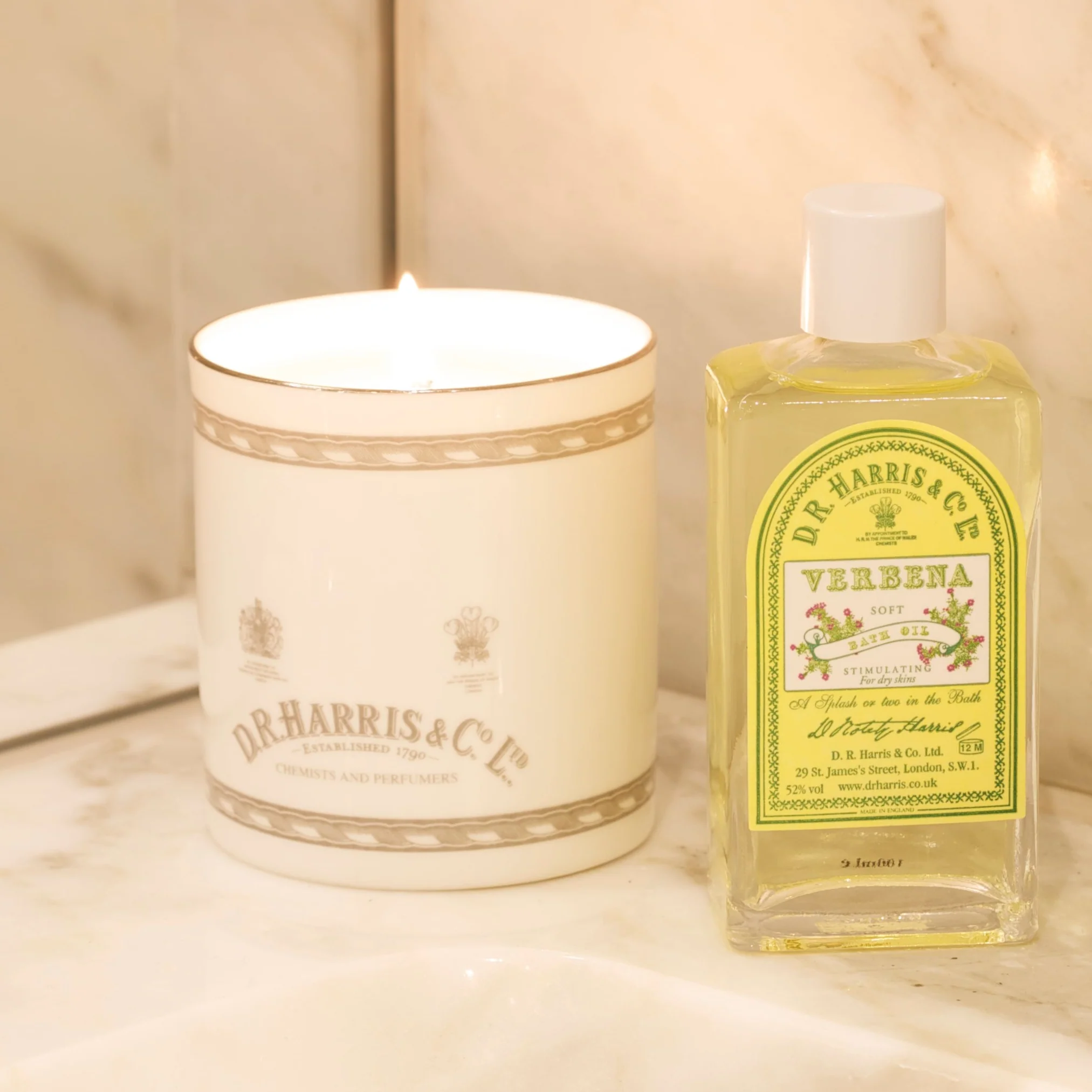 Verbana Bath Oil (100ml) - D.R. Harris - Image 2