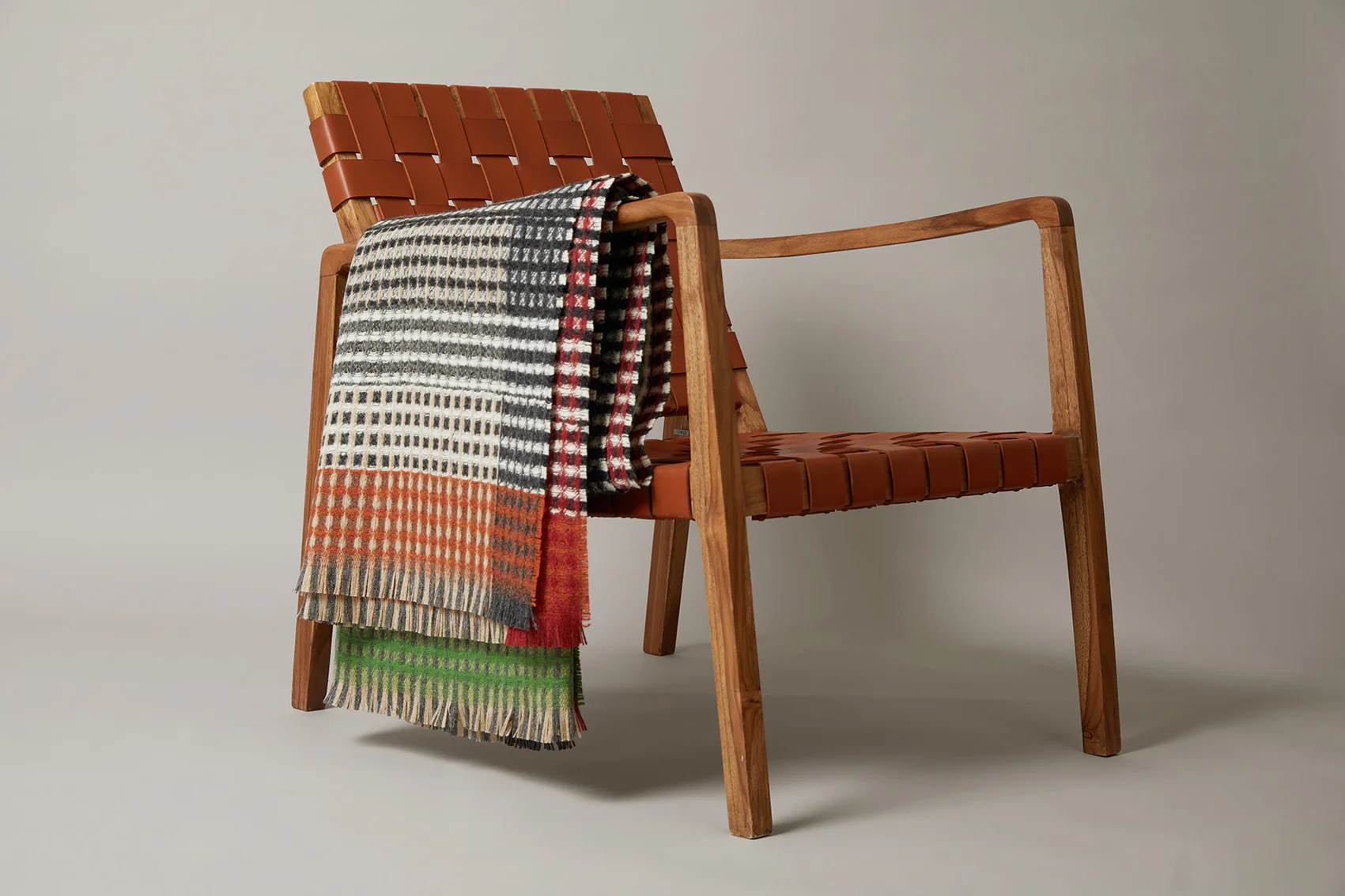 Whittington Mono Waffle Wool Throw - Image 2
