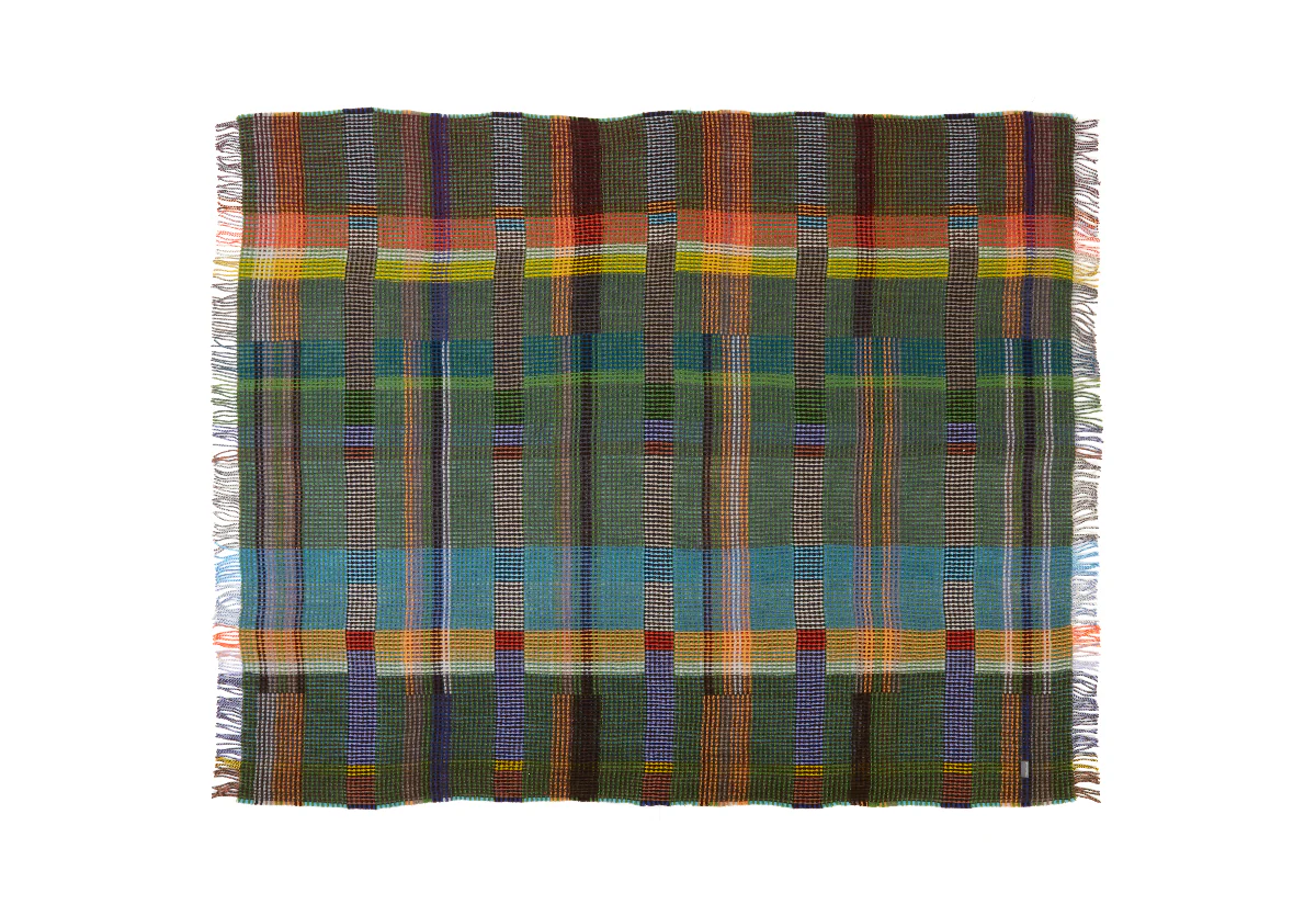 Wilding' Turquoise/Green 100% Merino Lambswool Honeycomb Throw - Image 5