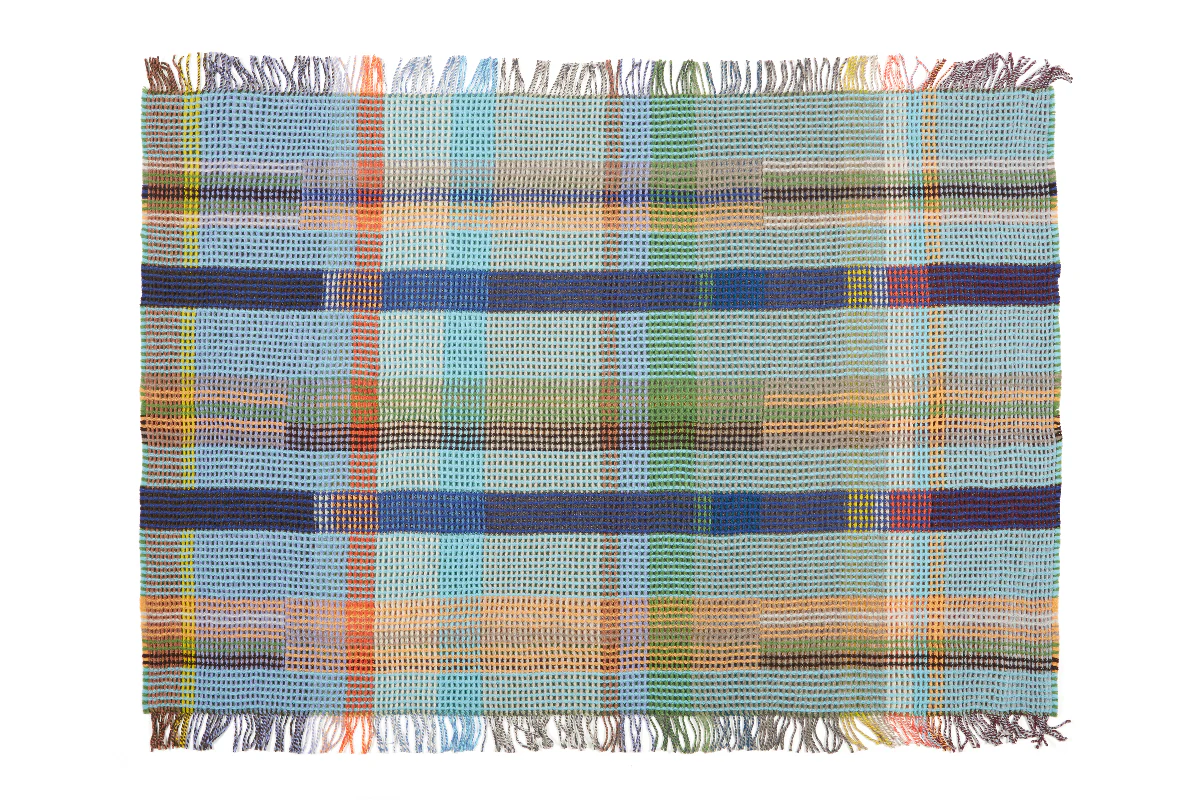Wilding' Turquoise/Green 100% Merino Lambswool Honeycomb Throw - Image 6
