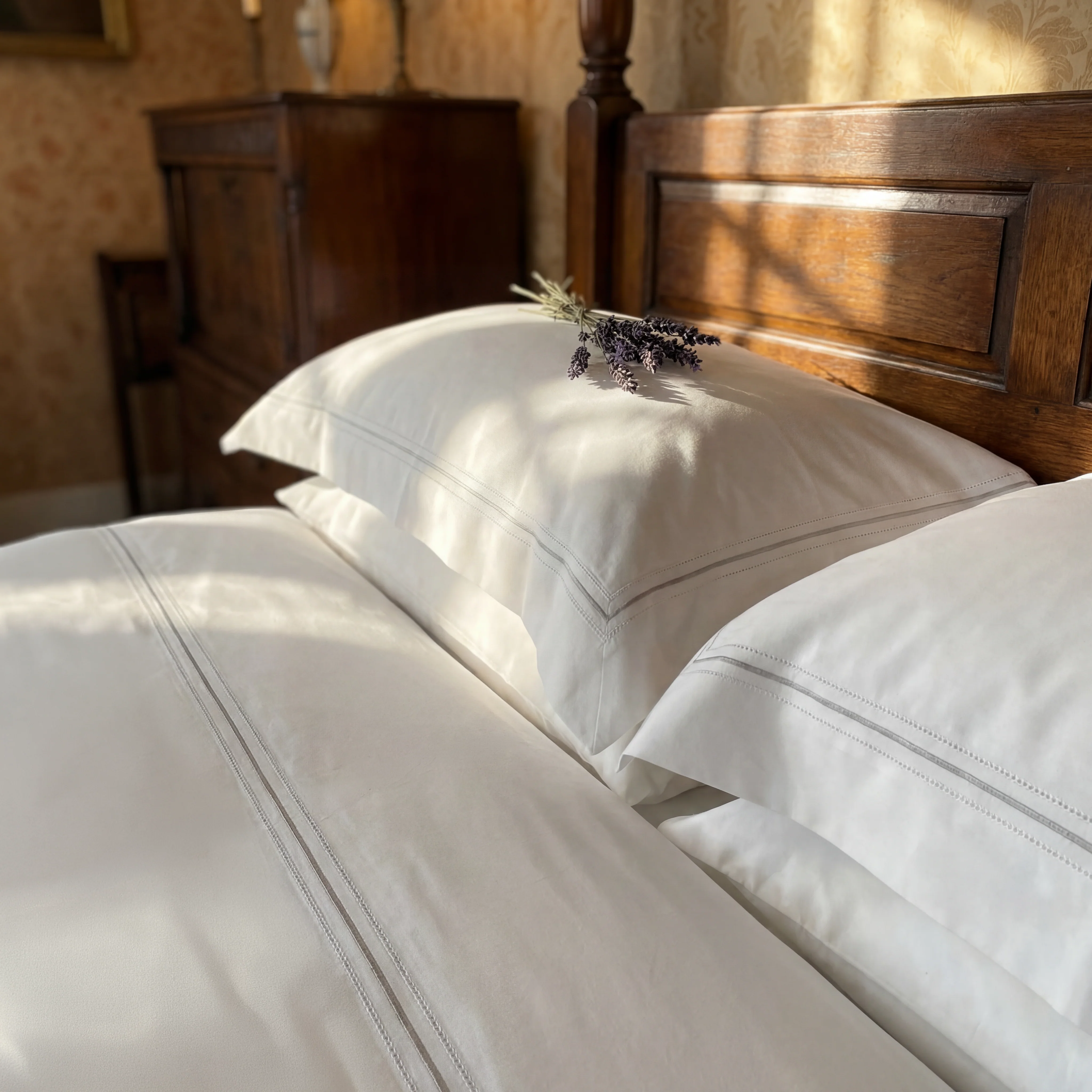 Woods Verona Egyptian Cotton Bed Linens - Image 2