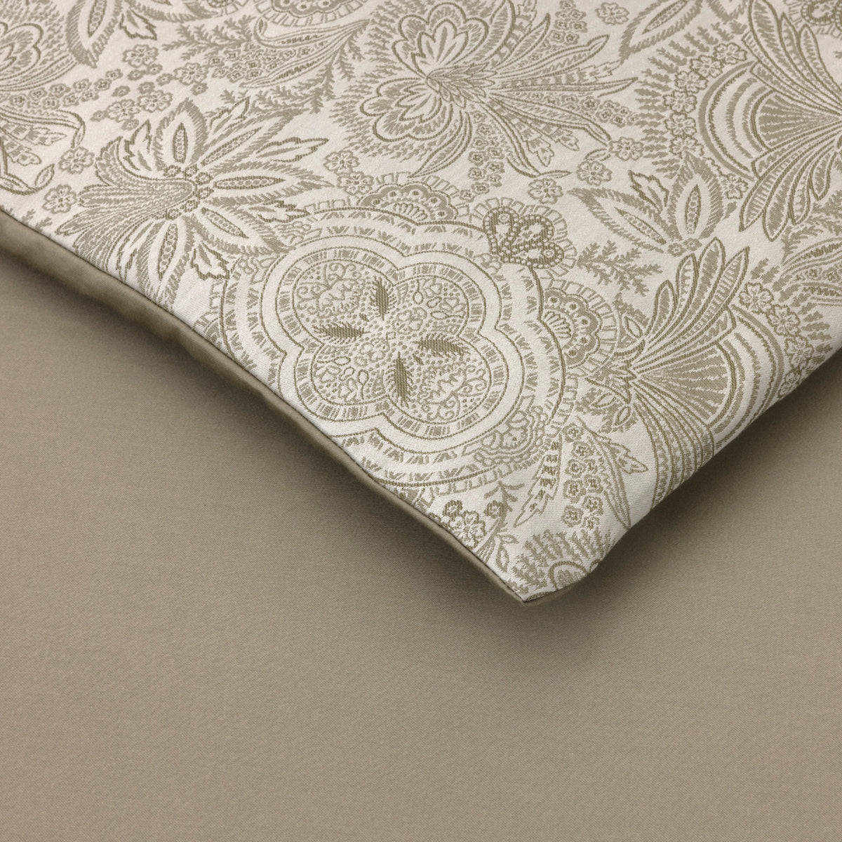 Yves Delorme Patio Cotton Bed Linen - Image 7